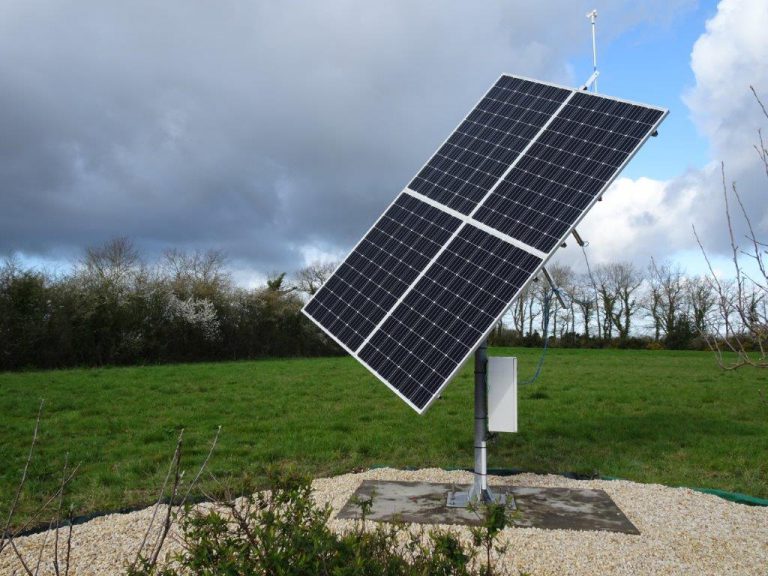 Tournesol : le tracker solaire pour panneaux photovoltaïques